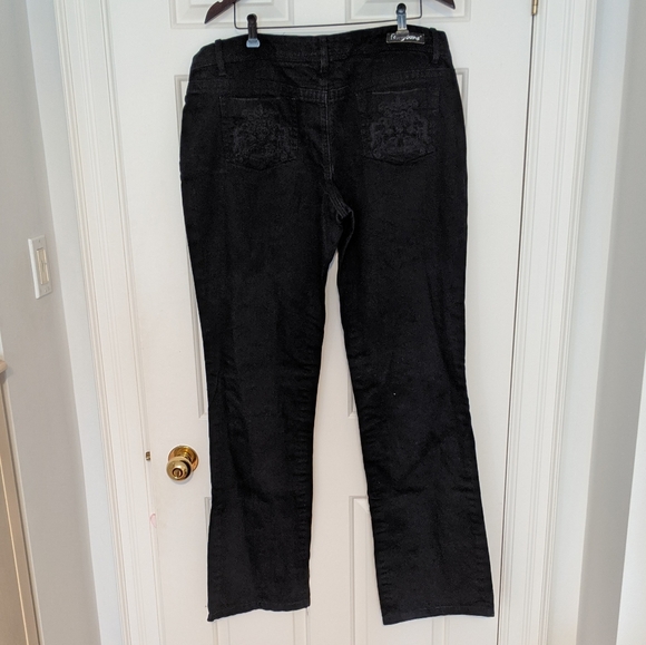 Black Foxy Jeans - Picture 2 of 5
